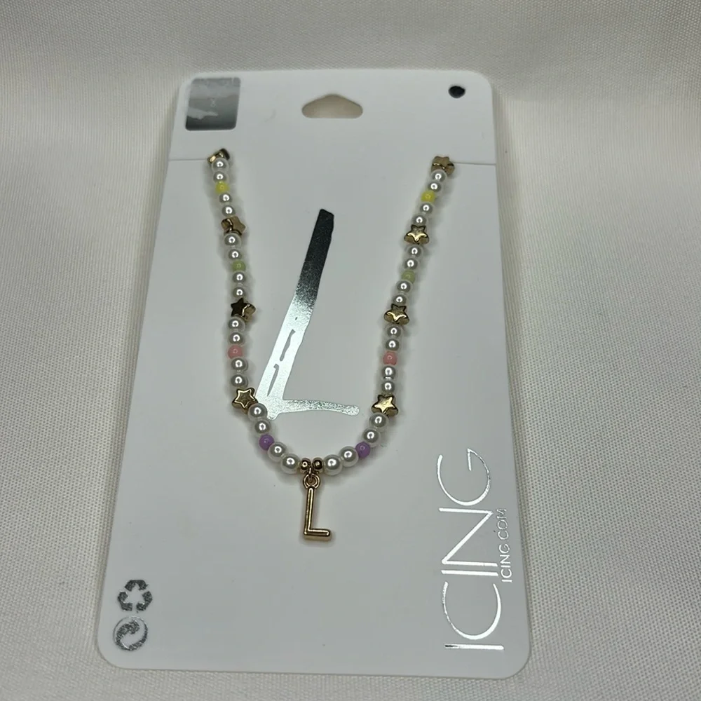 Icing Beaded L Initial Necklace Gold